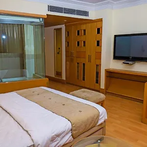 the-luxotic-suites.hotelsdelhi.org/
